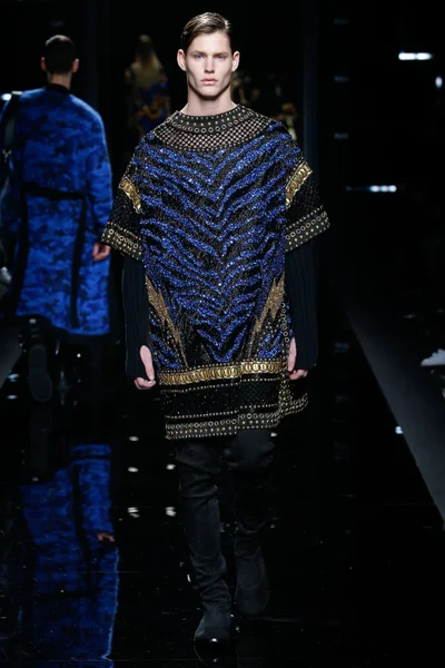 Look 75